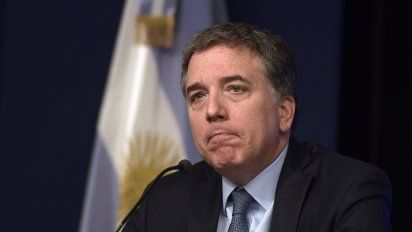 renuncio el ministro de hacienda de argentina, nicolas dujovne