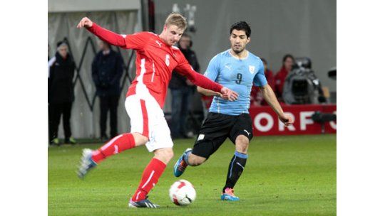 Uruguay y Austria empataron 1 a 1 en Klagenfurt