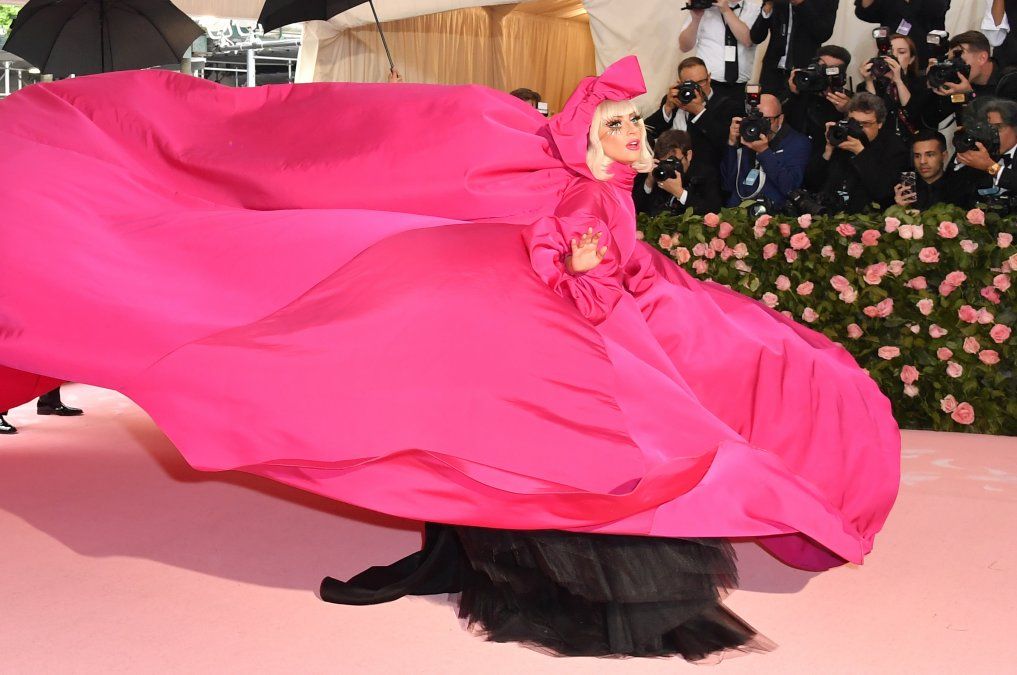 La cantante y actriz Lady Gaga llega a la gala del MET en Nueva York