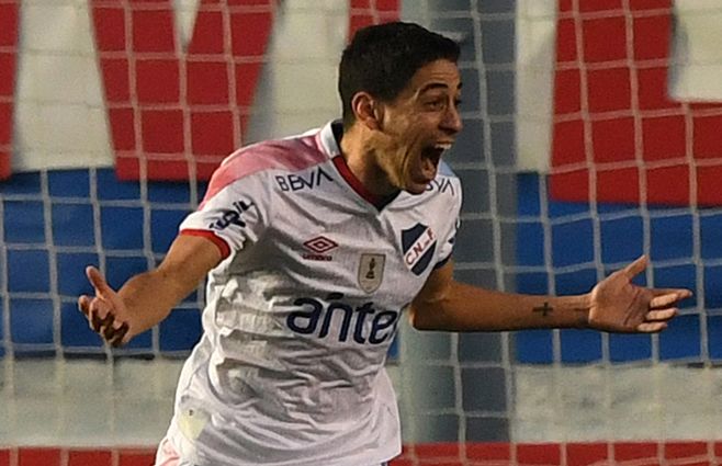 Camilo Cándido, lateral izquierdo de Nacional