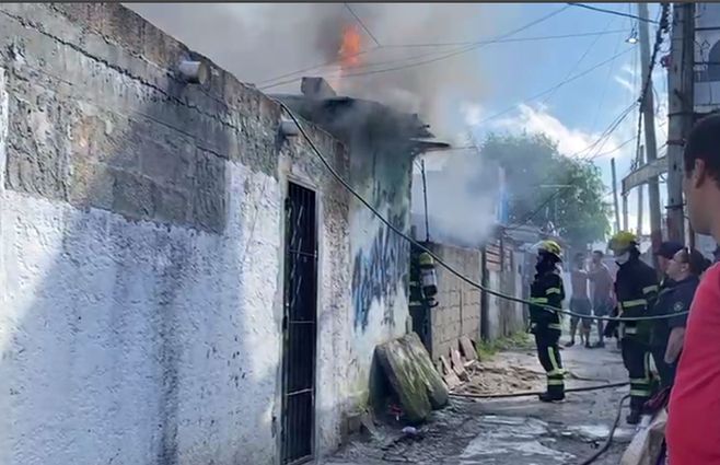 Incendio-Manga-foto-y-video-Sara-Petrocceli-de-Canelones