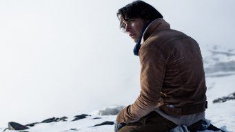 Foto: Netflix. El actor Enzo Vogrincic, en un fragmento de La sociedad de la nieve.