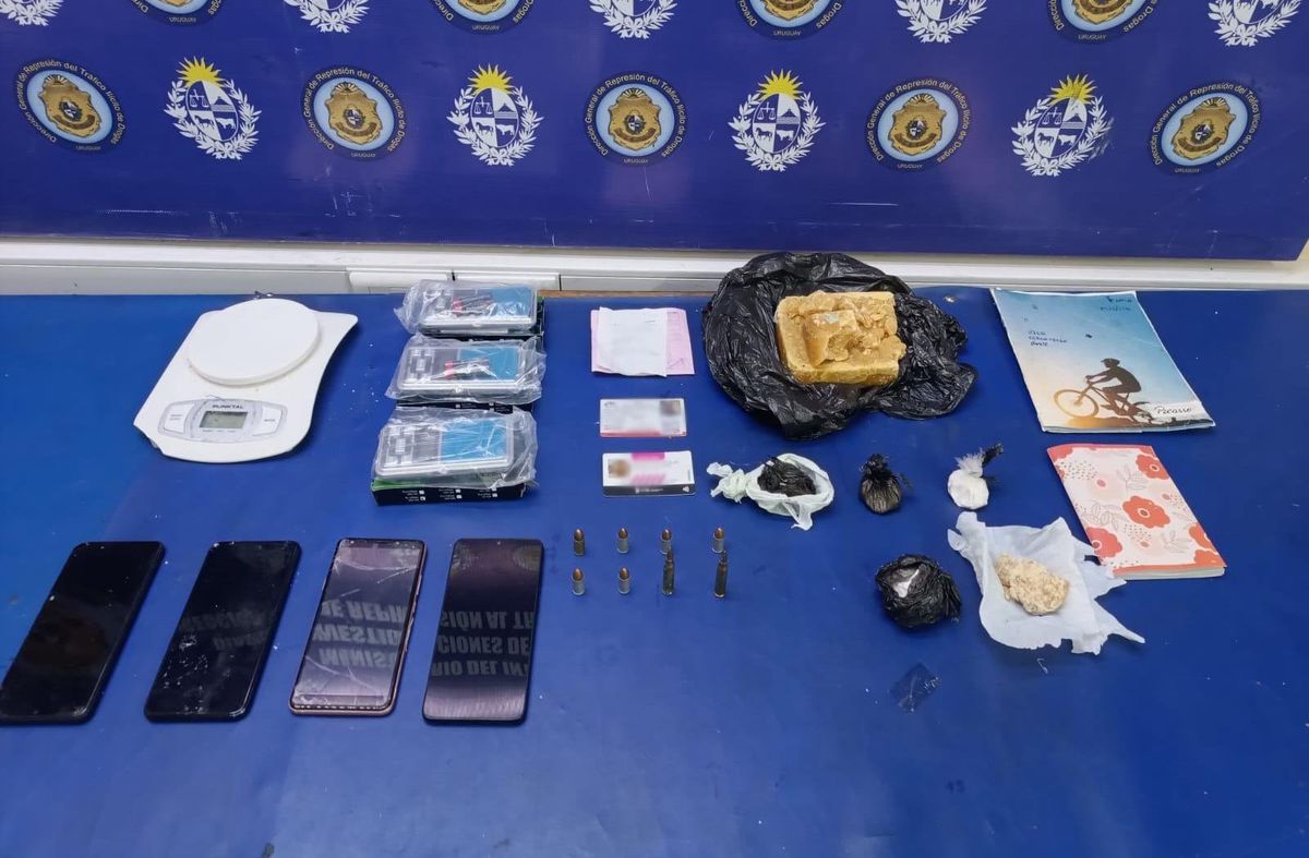 Foto cedida a Subrayado. Elementos incautados durante los allanamientos. Foto cedida a Subrayado. Elementos incautados durante los allanamientos.