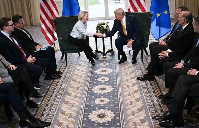 Ursula von der Leyen y Donald Trump. Foto: AFP