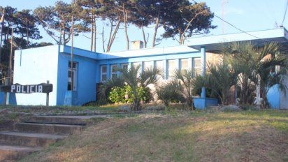 a prision por abusar de joven discapacitada; debera pagarle un salario