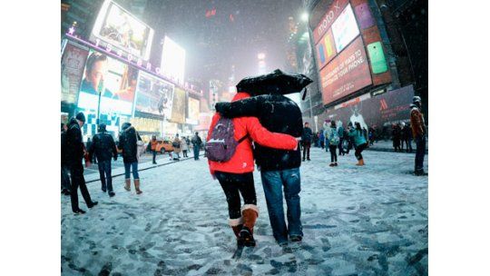 Fuerte tormenta de nieve y frío glacial golpea noreste de EE.UU