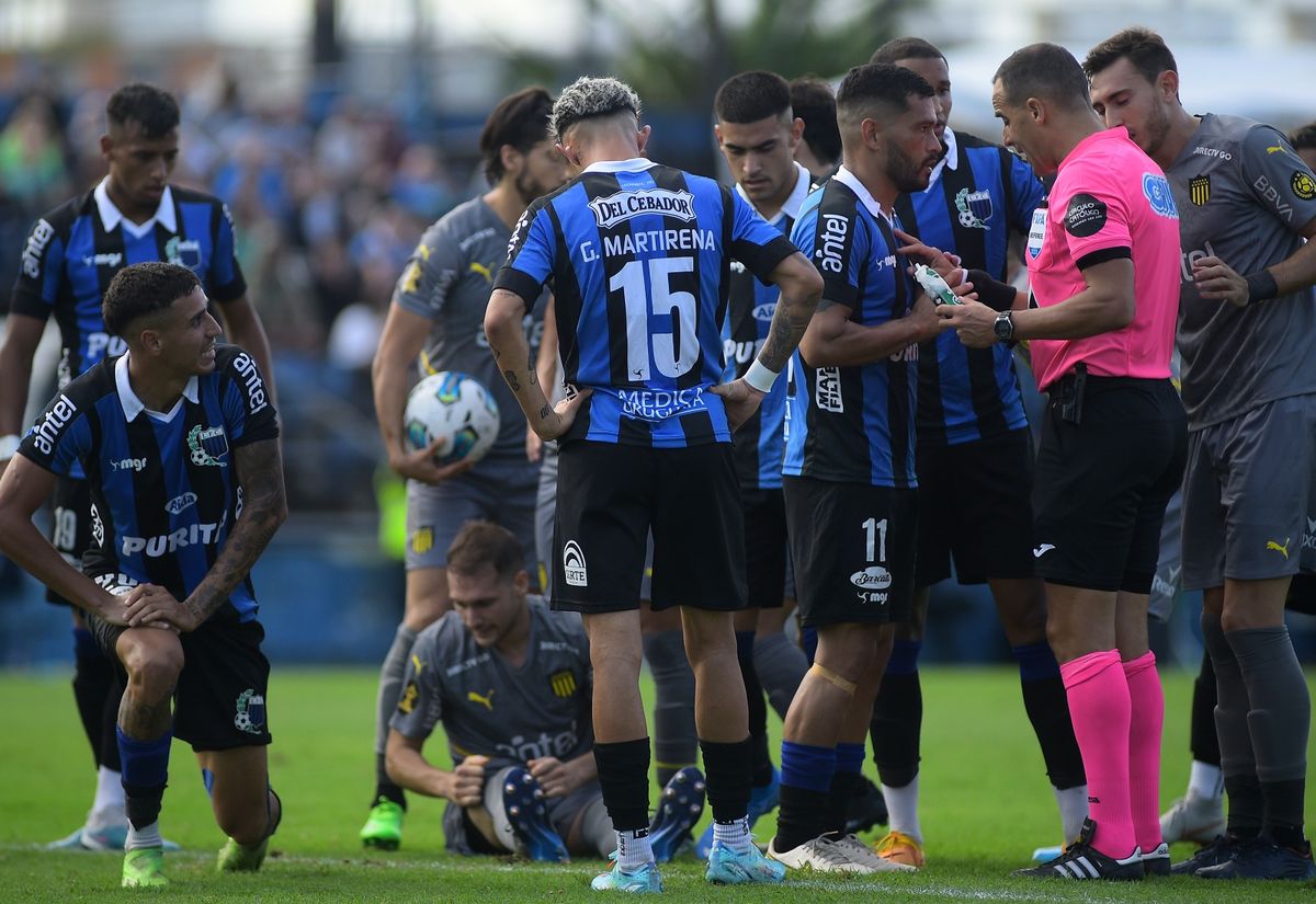 Peñarol perdió 1-0 con Liverpool - ElVar Fútbol EN VIVO - Liga MX