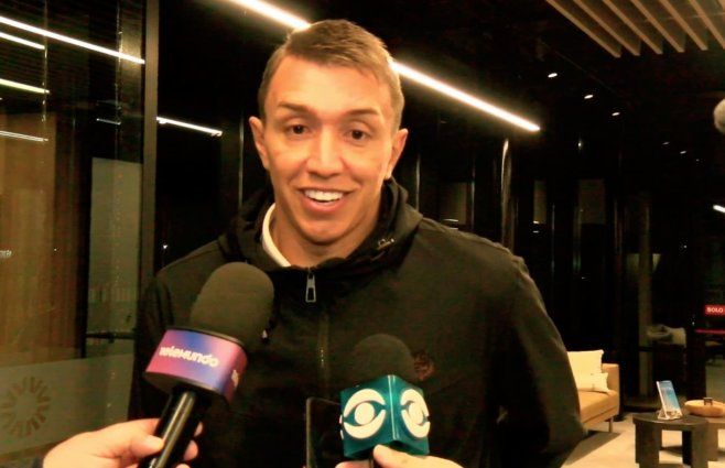 Foto: Subrayado. Fernando Muslera llegó a la una de la madrugada del jueves a Punta del Este.