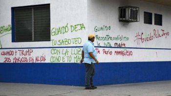 El desencanto gana terreno en Venezuela tras seis meses de proclamación de Guaidó