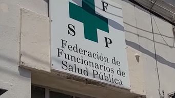 federacion de funcionarios de salud publica denuncia agresiones verbales y fisicas de familiares de un paciente