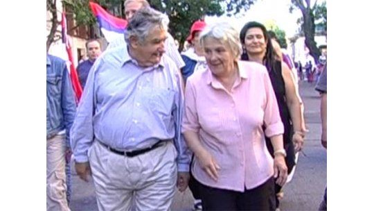 Mujica asegura que no le perdonan ser presidente no universitario