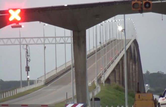 Puente-Fray-Bentos.jpg
