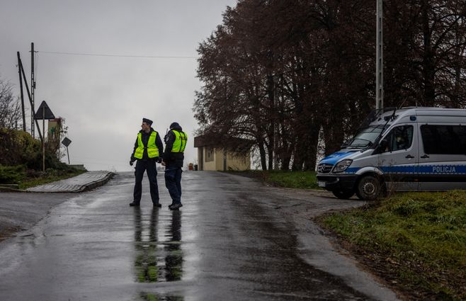 Policía de Polonia vigila la zona donde cayó un misil y mató a dos personas. AFP-.