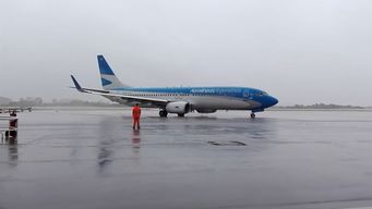 aerolineas argentinas retoma los vuelos entre montevideo y ezeiza a partir del 10 de abril