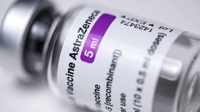 oms asegura que no hay razon para dejar de vacunar contra el covid con astrazeneca