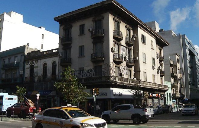 Foto: Subrayado. Avenida 18 de Julio y Eduardo Acevedo.