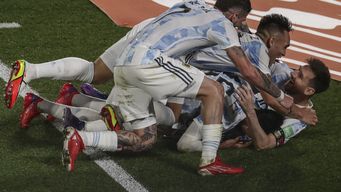 argentina goleo 3-0 a uruguay por las eliminatorias hacia catar 2022