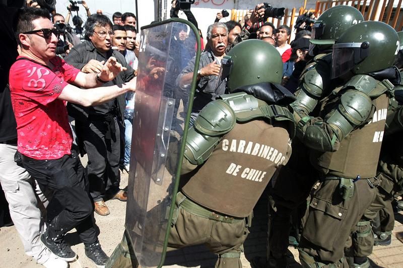 Incidentes en Chile durante conmemoración de la caída de Allende