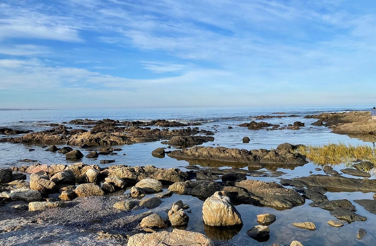 Domingo frío con cielo ligeramente nublado y descenso de la temperatura en la noche