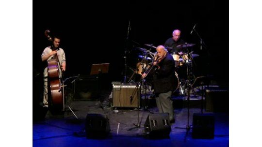 Violinista uruguayo ganador de 6 Grammy tocará en Montevideo