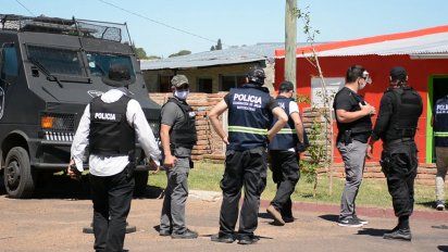 mas de 40 detenidos en megaoperativo con 200 policias y 16 allanamientos