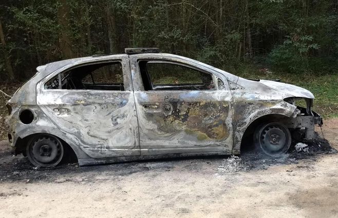auto-incendiado-sauce-rapiña.jpg