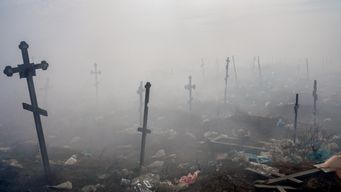 ciudad ucraniana de mariupol es un infierno helado lleno de cadaveres