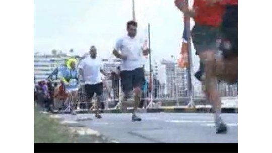 Más de 3.000 atletas en la 10K de San Felipe y Santiago