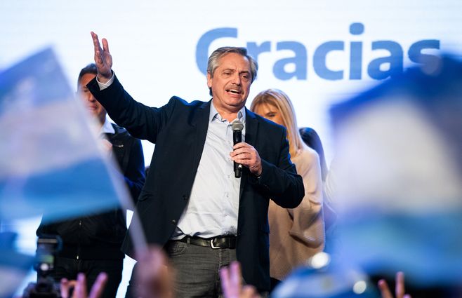 Fernández fue jefe de gabinete de Néstor Kirchner, se alejó del sector por varios años, en especial por sus diferencias con Cristina. Ella fue a buscarlo y le ofreció ser el candidato. Su buen relacionamiento con la oposición puede ser fundamental para cerrar la grieta