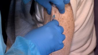 unas 16.000 personas ya se han vacunado contra el covid; campana sigue esta semana con mayores de 70 anos