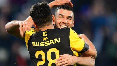 penarol empato 2-2 con defensor en el franzini pero lidera la tabla anual