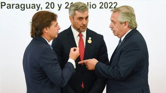 Socios del Mercosur: los presidentes de Uruguay Lacalle Pou, Paraguay Mario Abdo y Argentina Alberto Fernández. AFP.