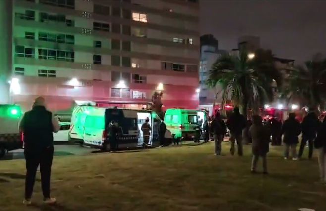 INCENDIO-EDIFICIO-MALVIN-AMBULANCIAS