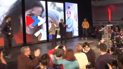 frente amplio proclamo la formula martinez-villar y estreno nuevo jingle de campana