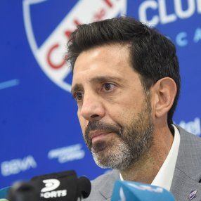 Foto: FocoUy. Jorge Bava en su presentación como DT de Nacional. Foto: FocoUy. Jorge Bava en su presentación como DT de Nacional.