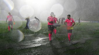 primer clasico del verano suspendido por tormenta electrica cuando iban 0 a 0