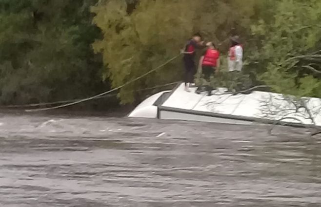 bomberos rescate maldonado 2.jpeg