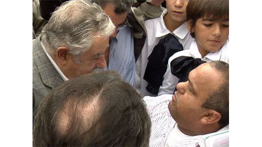 Enanos le pidieron a Mujica trabajo en el interior del país