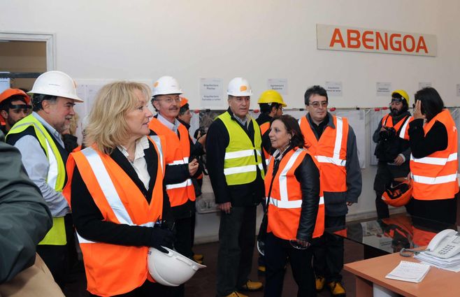 Ministra Cosse visita en junio de 2015 el obrador del Antel Arena. Durante su paso por la telefónica estatal fue el germen del proyecto inaugurado días atrás.&nbsp;