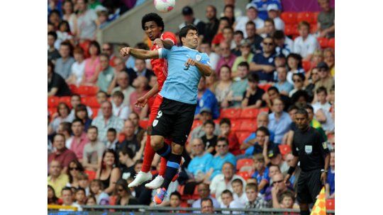 Uruguay se llevó la victoria: ganó 2 a 1 ante Emiratos Árabes