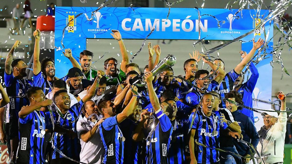 Liverpool campeón de la Supercopa Uruguaya 2023 - AUF