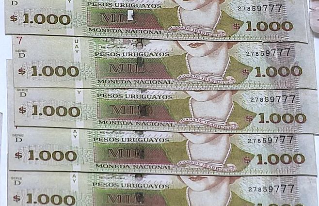 dinero-billetes-1000-pesos.jpg