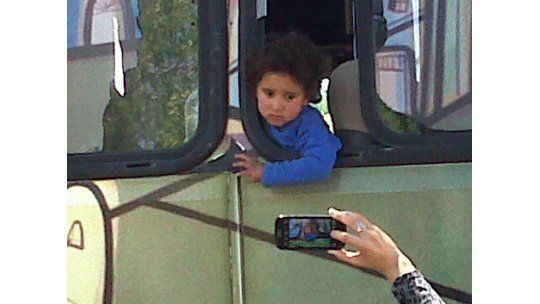 sirio niño ómnibus foto