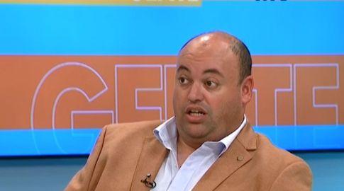 Nicolás Viera (MPP) sobre el contrato con Cardama en Arriba Gente. Nicolás Viera (MPP) sobre el contrato con Cardama en Arriba Gente.