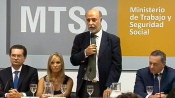 Mieres anunció un mecanismo flexible para permitir los descuelgues de los Consejos de Salarios