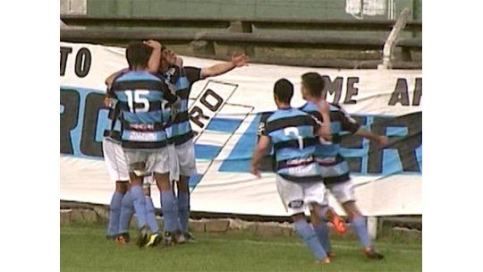 El Tanque se pone arriba y ganó 2 a 1 ante Cerro