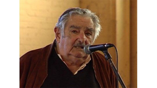 Mujica incentivó a los trabajadores rurales a agremiarse