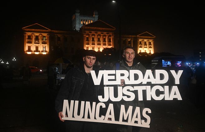 verdad-y-justicia-nunca-mas-foto-afp.jpg