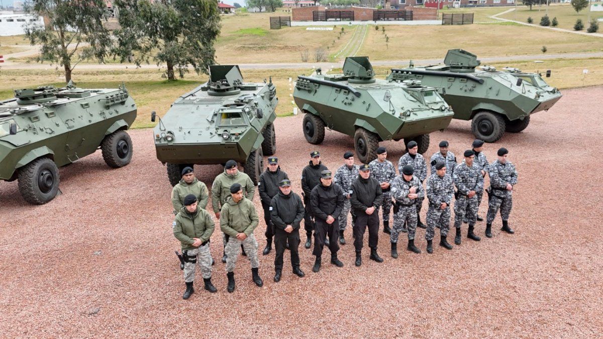 Son 19 los policías que se capacitarán para manejar tanquetas del Ejército: comandante describió los vehículos