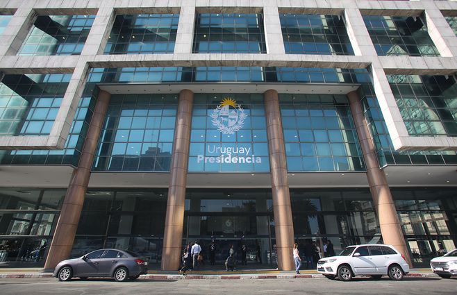 uruguay-presidencia-torre-ejecutiva-foco-uy-archivo